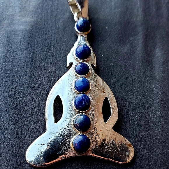 New Lapis Lazuli Buddha Chakra Pendant. - Picture 3 of 7